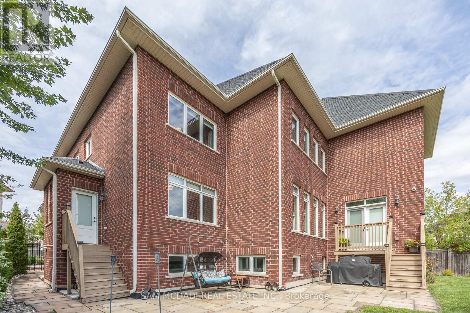 962 Fredonia Drive, Mississauga, ON