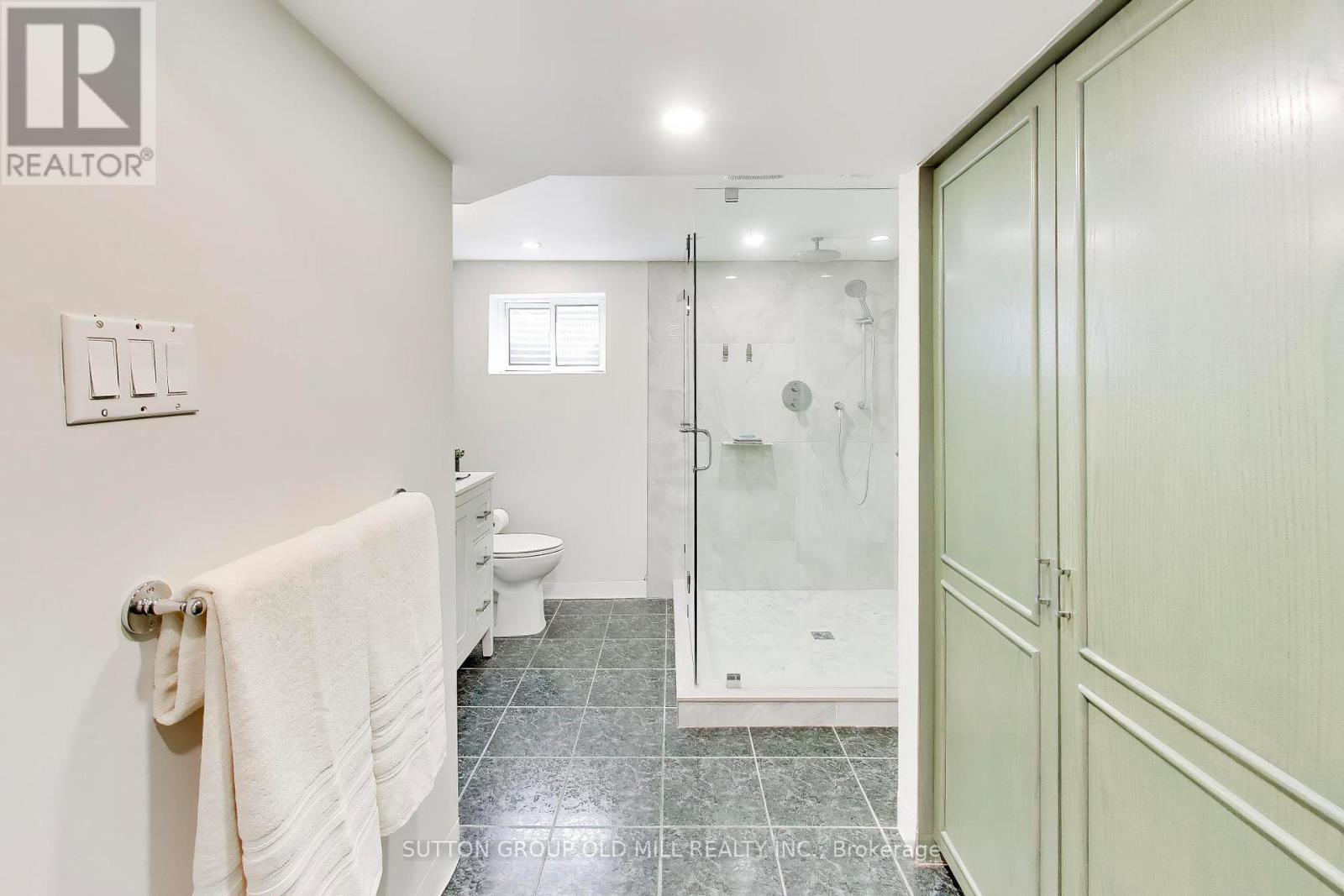 251 Chalfield Lane, Mississauga, ON