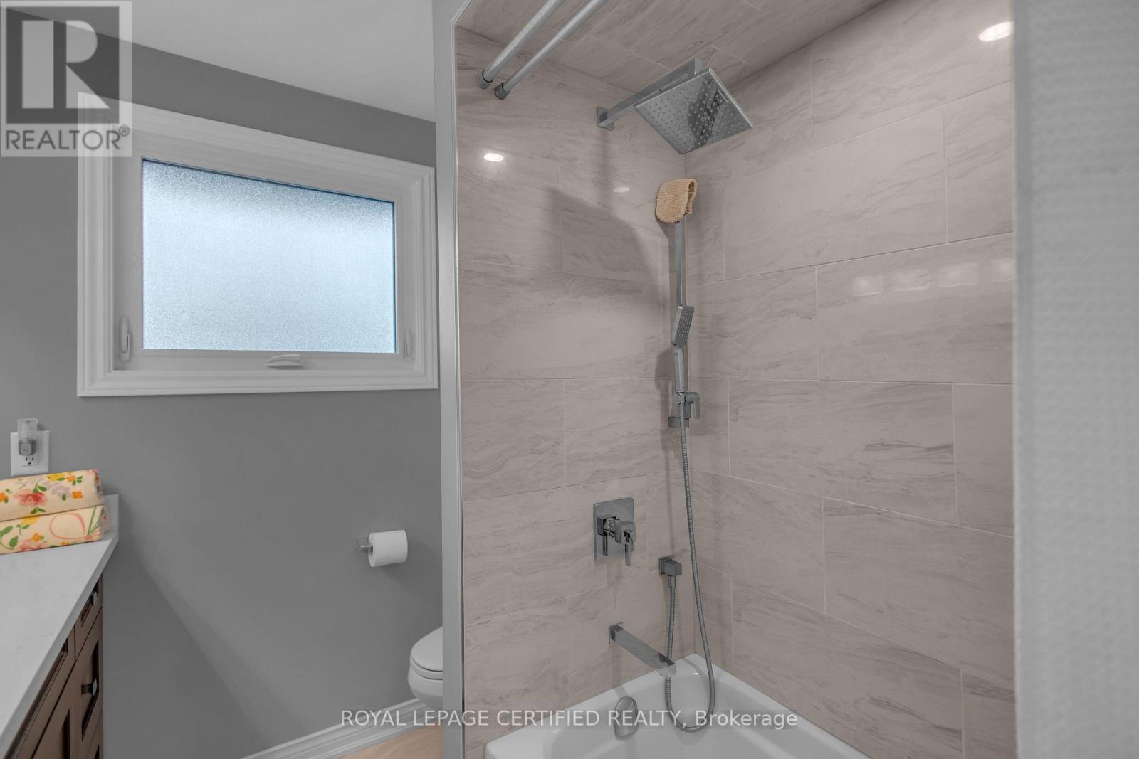 24 Northgate Drive, Hamilton, ON