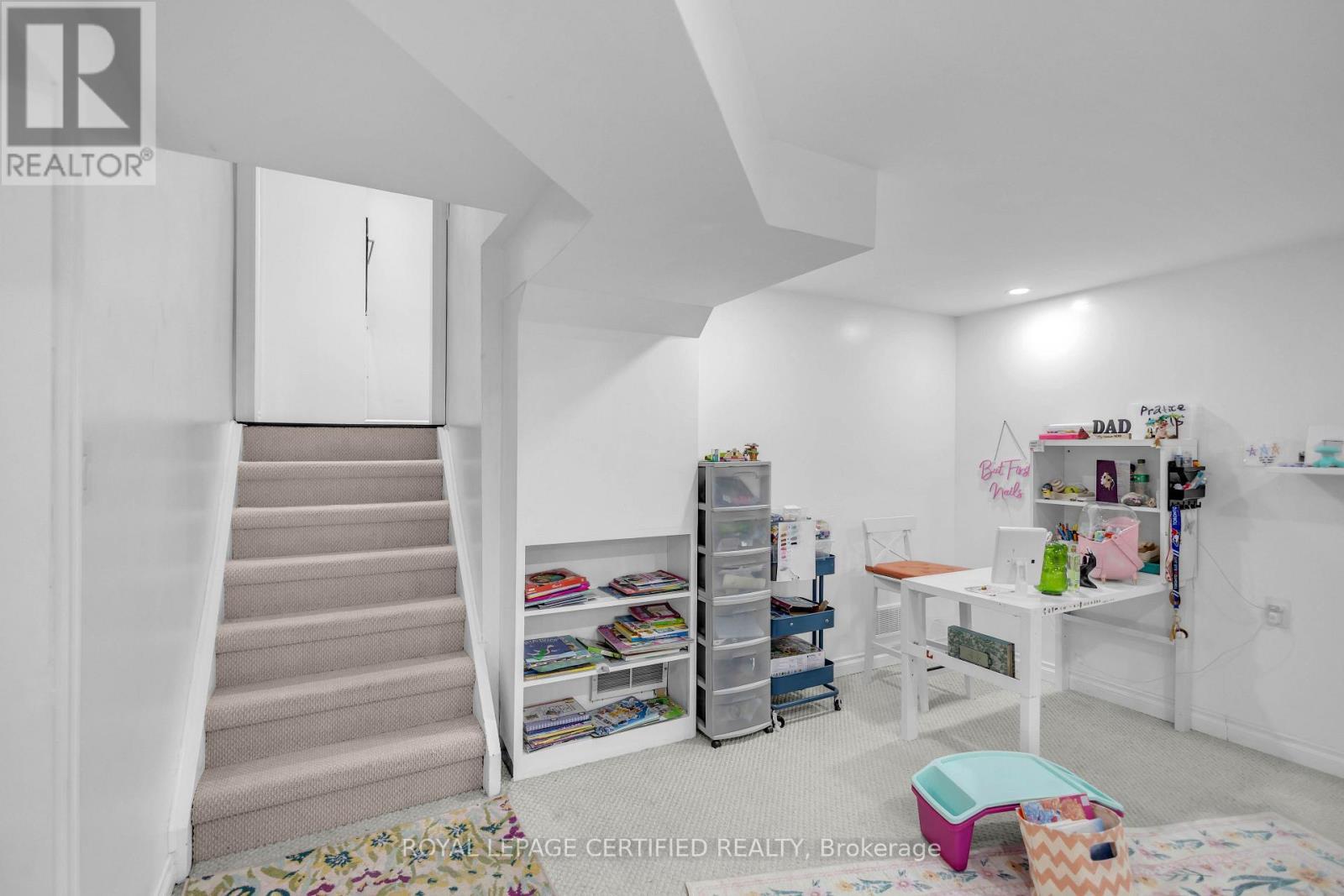 24 Northgate Drive, Hamilton, ON
