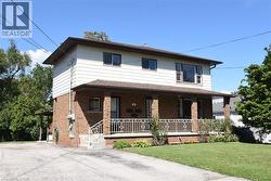39 CHESTER Road  Stoney Creek, ON L8E 1X8