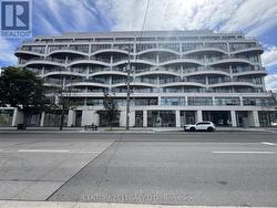 693 THE QUEENSWAY Toronto, ON M8Y 1L2