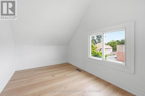 1062 Cannon Street E, Hamilton, ON 