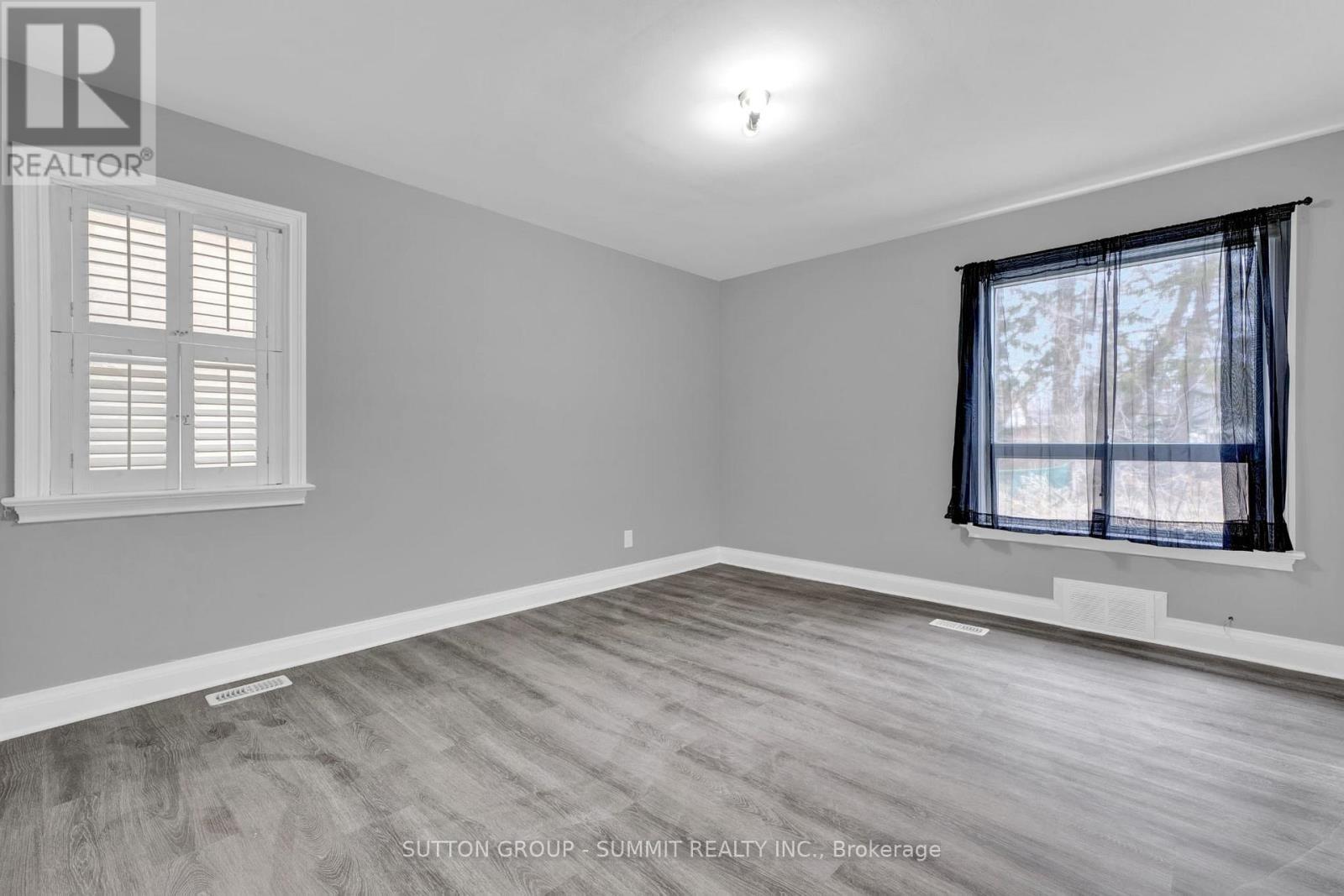 17 Ben Machree Drive, Mississauga, ON