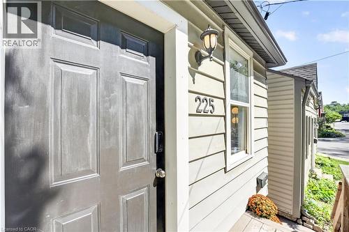 225 Charlton Avenue E, Hamilton, ON 