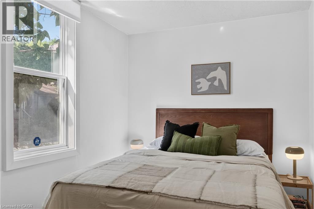 225 Charlton Avenue E, Hamilton, ON