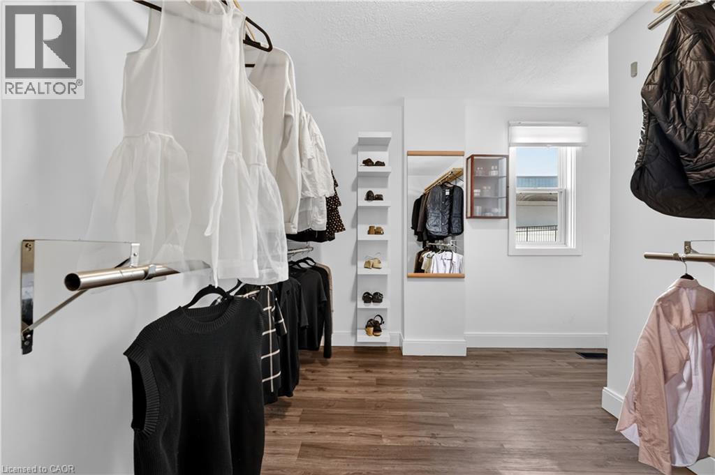 225 Charlton Avenue E, Hamilton, ON