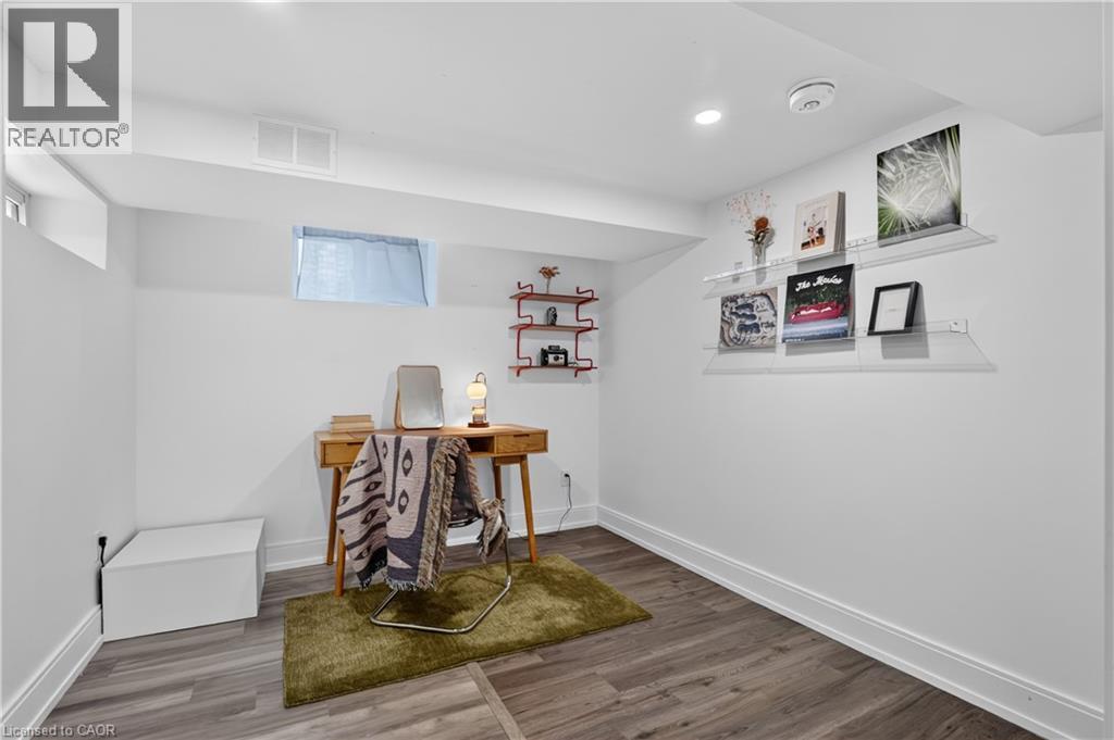 225 Charlton Avenue E, Hamilton, ON