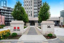 1006 - 36 PARK LAWN ROAD Toronto, ON M8Y 3H8