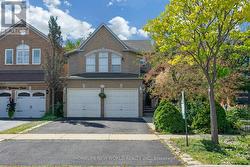 2326 YORKTOWN CIRCLE Mississauga, ON L5M 5Y2