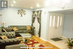 30 SECORD CRESCENT Brampton, ON L6X 4Z3