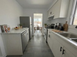 323 Rue Hurteau Dollard-Des-Ormeaux, QC H9G 2M2