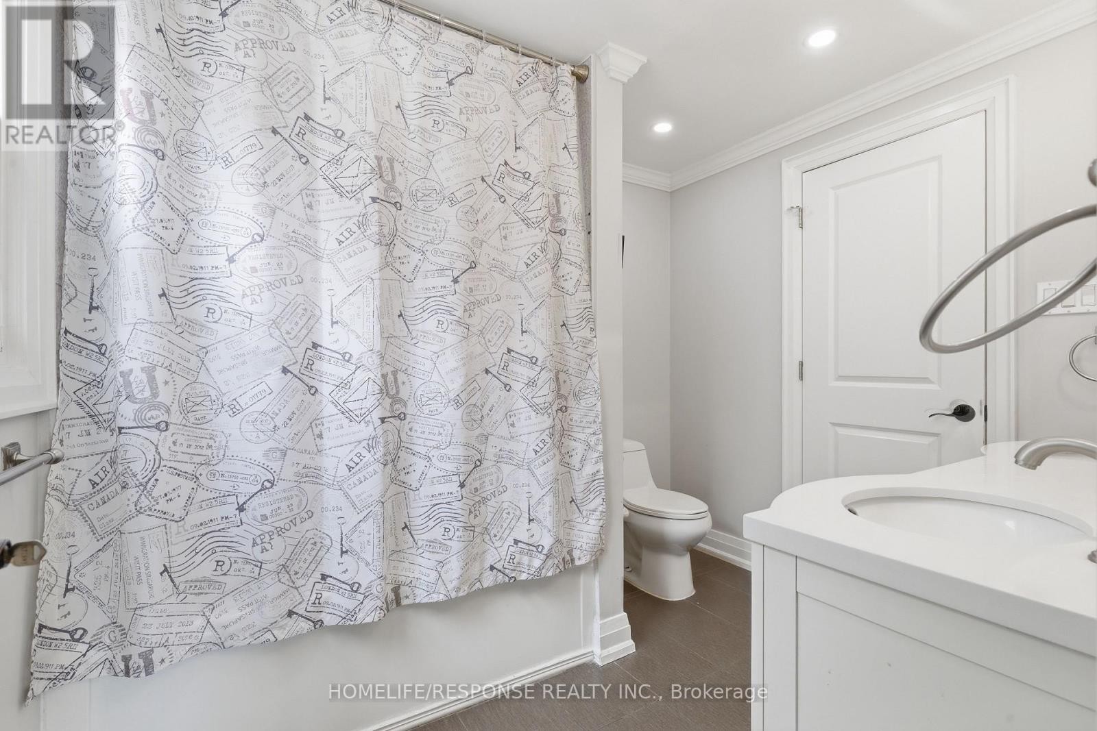 680 Sweetwater Place, Mississauga, ON