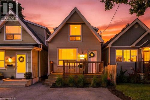 29 Newlands Avenue, Hamilton, ON 