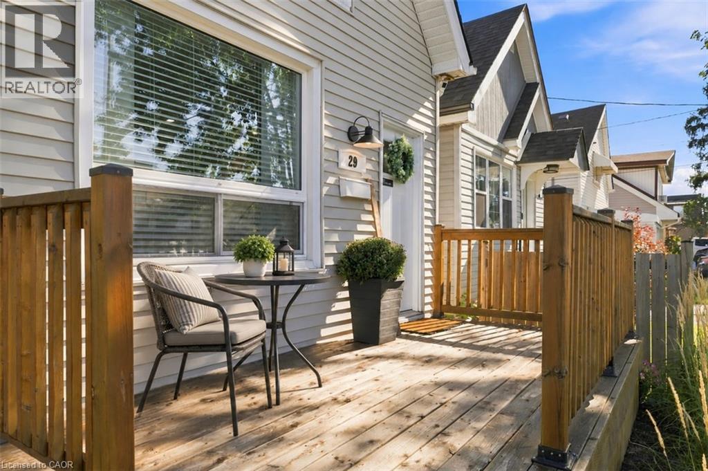 29 Newlands Avenue, Hamilton, ON