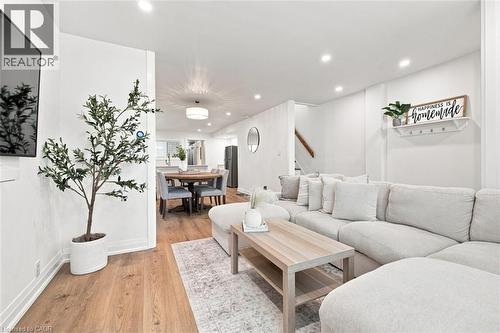 29 Newlands Avenue, Hamilton, ON 