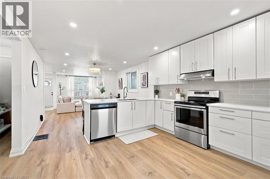 29 Newlands Avenue, Hamilton, ON