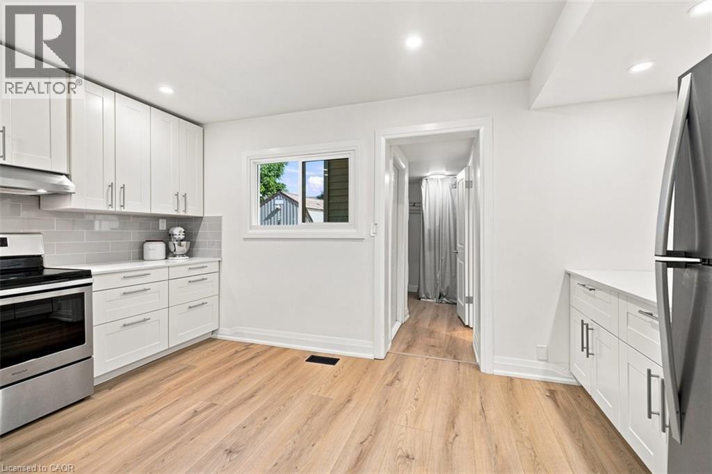 29 Newlands Avenue, Hamilton, ON