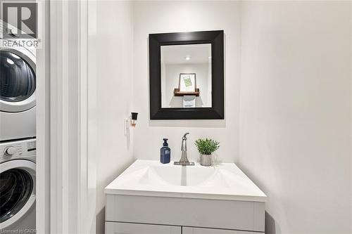 29 Newlands Avenue, Hamilton, ON 