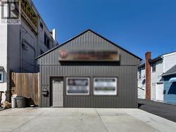 229 PARKDALE Avenue N  Hamilton, ON L8H 5X4