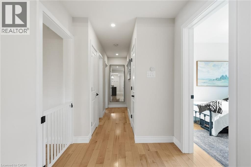 1453 Mountain Grove Avenue, Burlington, ON