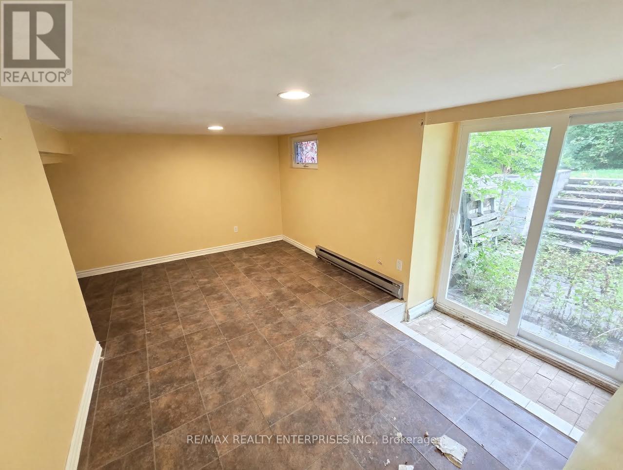 1228 Haig Boulevard, Mississauga, ON
