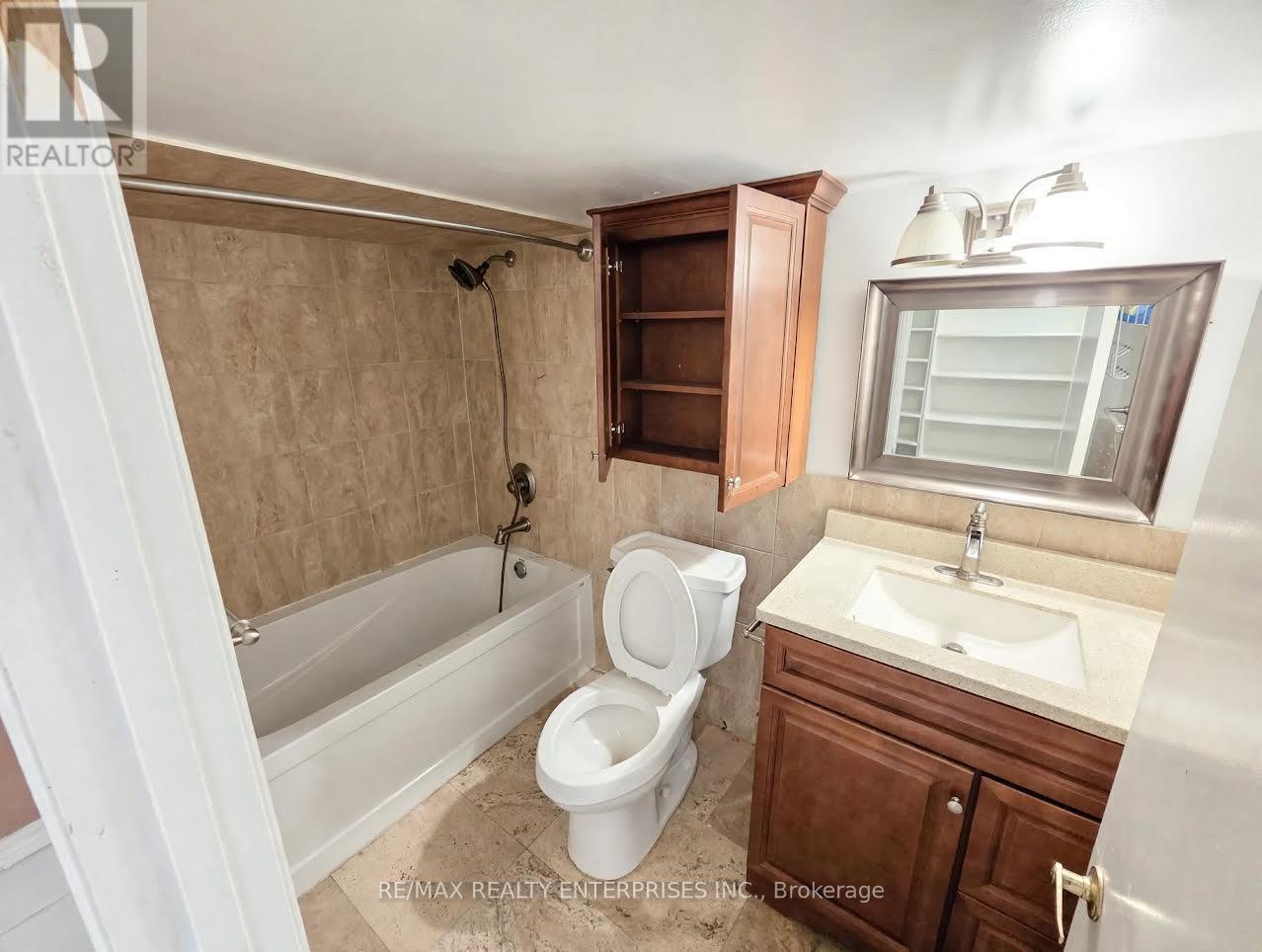 1228 Haig Boulevard, Mississauga, ON