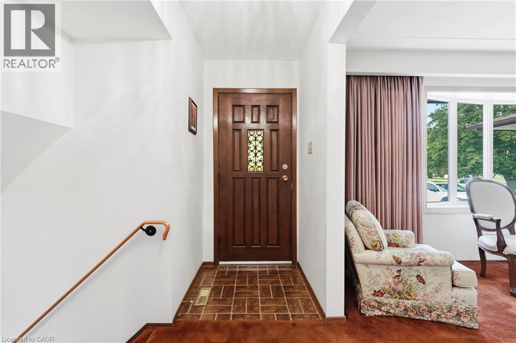 8 Norbert Place, Kitchener, ON