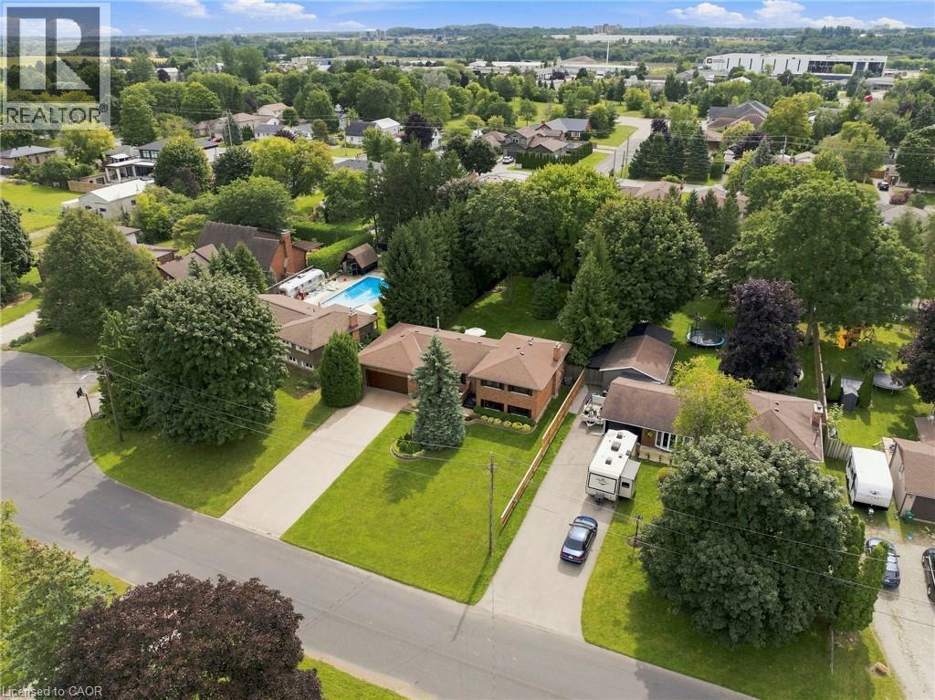 8 Norbert Place, Kitchener, ON