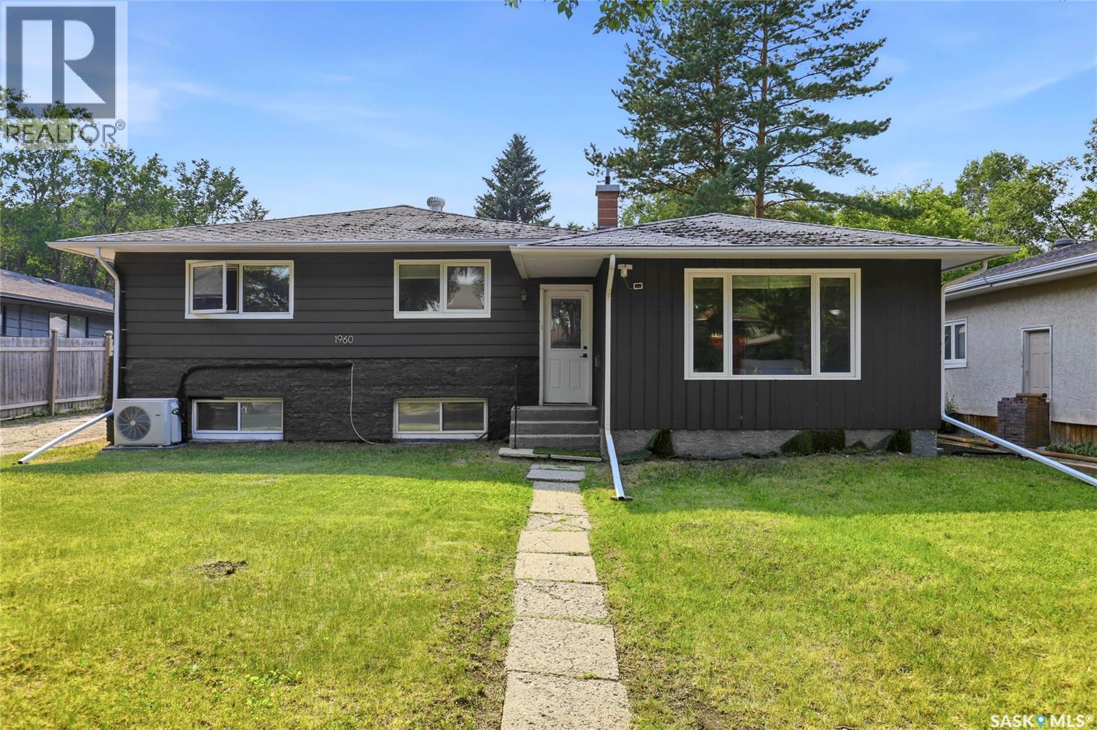 1960 Cowan Crescent, Regina, SK