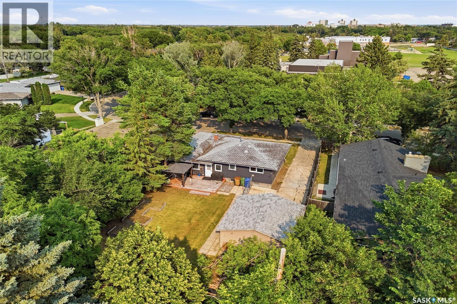 1960 Cowan Crescent, Regina, SK