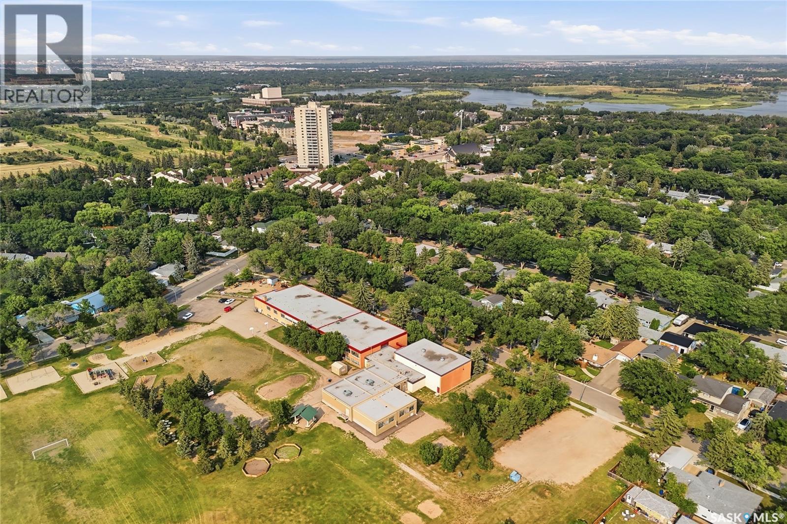1960 Cowan Crescent, Regina, SK
