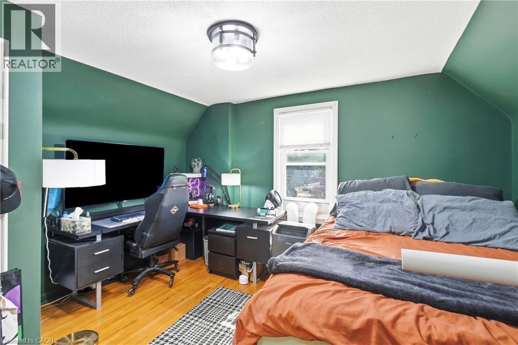 44 Green Meadow Road, Hamilton, ON
