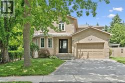 3092 SHANNON Crescent Oakville, ON L6L 6B4