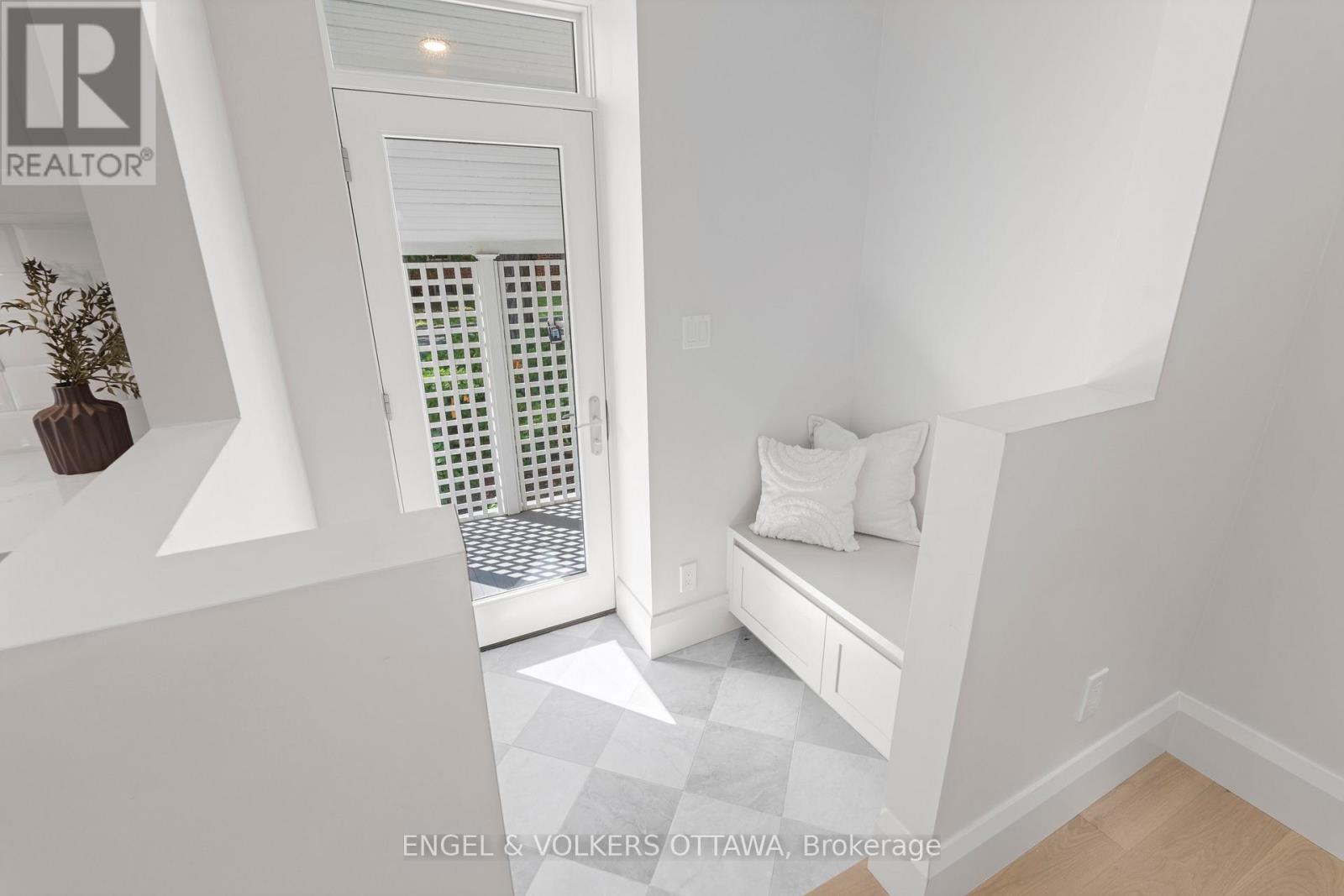 71 Thomas Street, Ottawa, ON