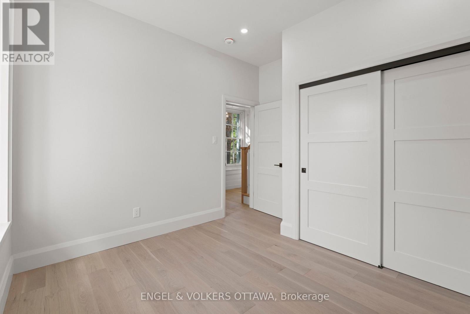 71 Thomas Street, Ottawa, ON