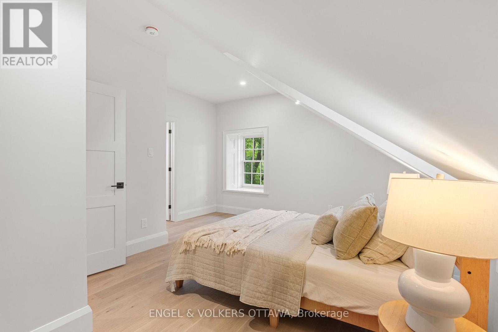71 Thomas Street, Ottawa, ON