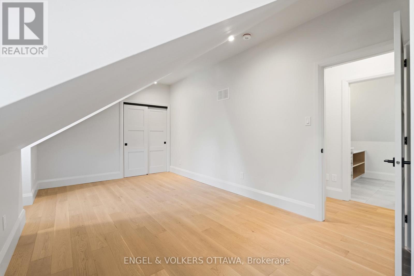 35 Mackay Street, Ottawa, ON