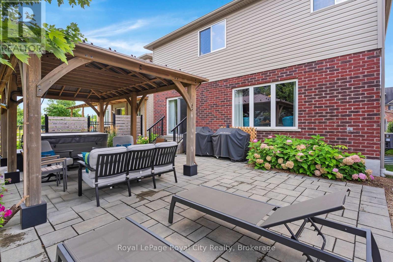 96 Timber Creek Crescent, Cambridge, ON
