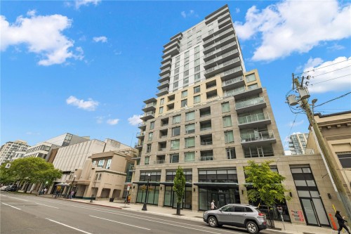 #403-848 Yates St  Victoria, BC V8W 0G2