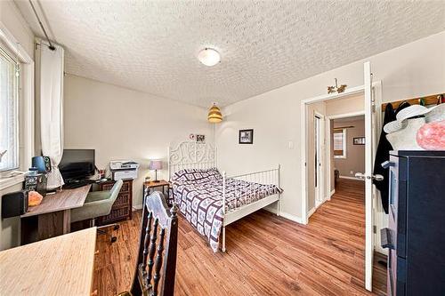 273 Le Peress Ave, Winnipeg, MB 