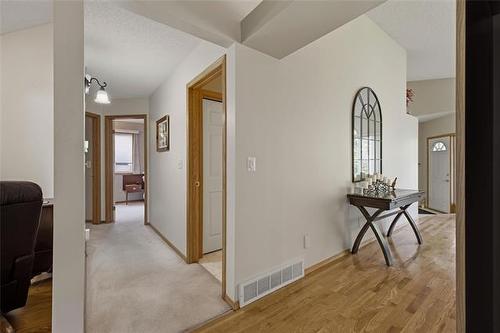 80 Red River Blvd, Winnipeg, MB 