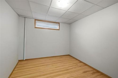 80 Red River Blvd, Winnipeg, MB 