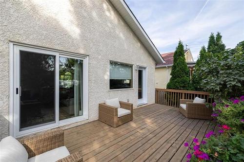 80 Red River Blvd, Winnipeg, MB 