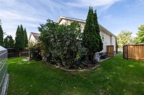 80 Red River Blvd, Winnipeg, MB 