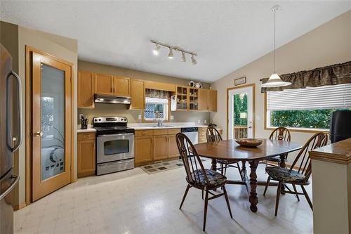 80 Red River Blvd, Winnipeg, MB 