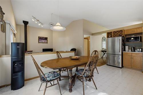 80 Red River Blvd, Winnipeg, MB 