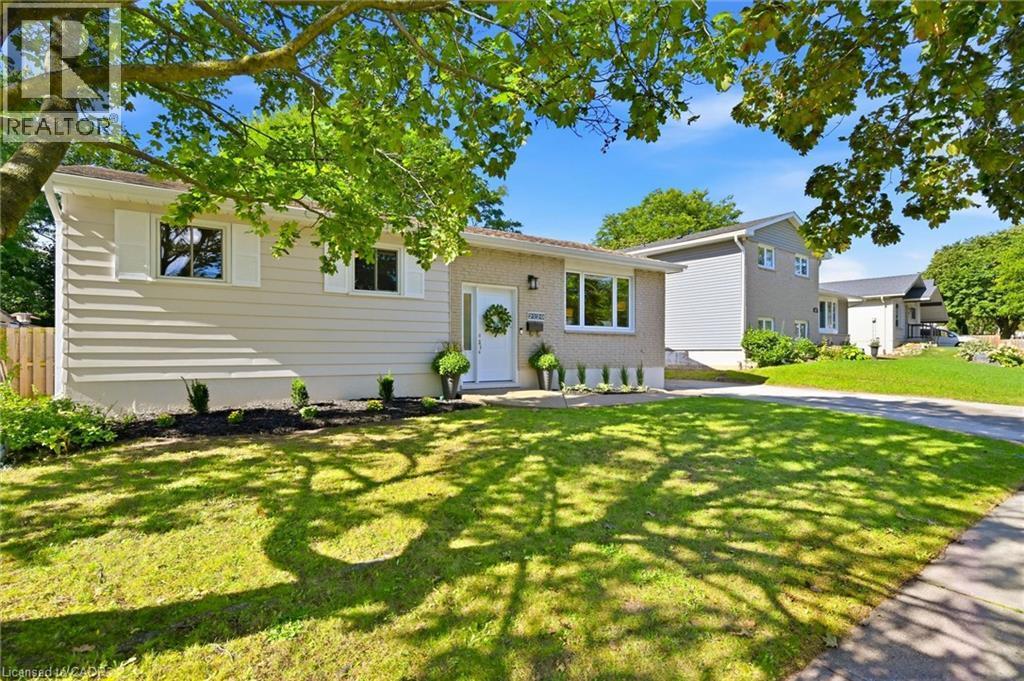 2120 Cavendish Drive, Burlington, ON