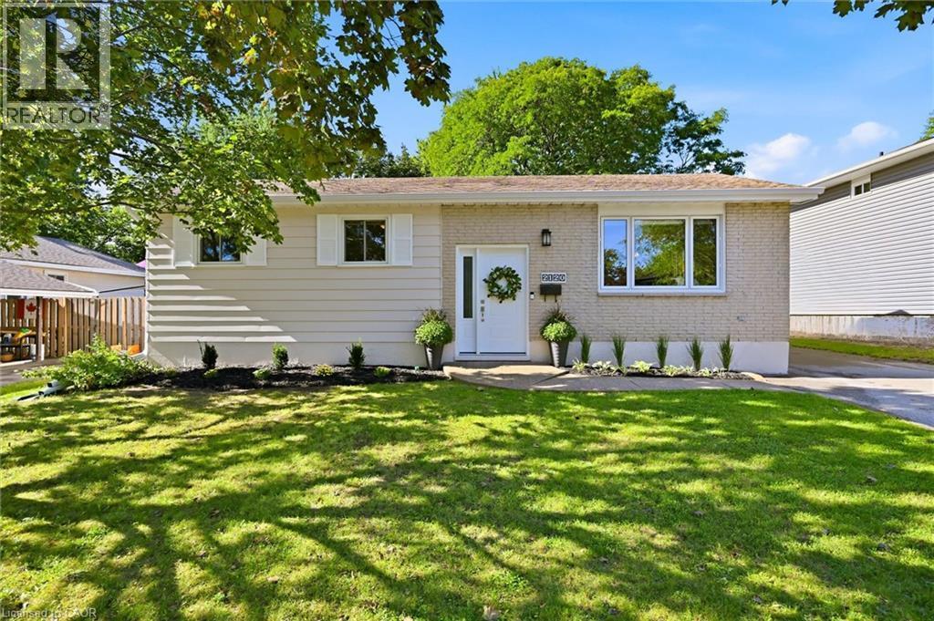2120 Cavendish Drive, Burlington, ON