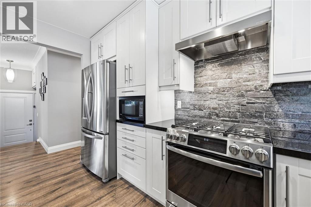 2120 Cavendish Drive, Burlington, ON